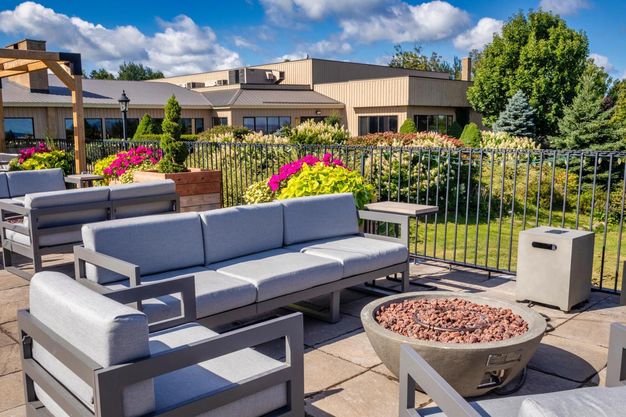 Old Orchard Inn Wolfville Ngoại thất bức ảnh
