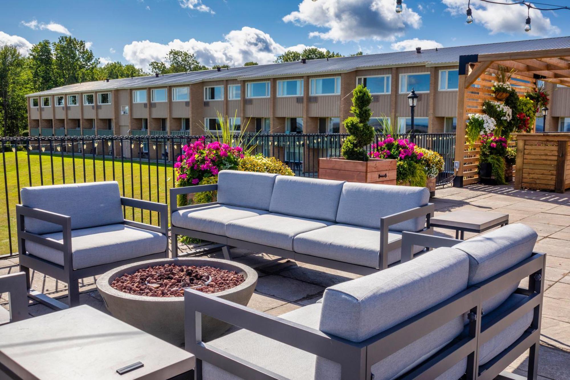 Old Orchard Inn Wolfville Ngoại thất bức ảnh